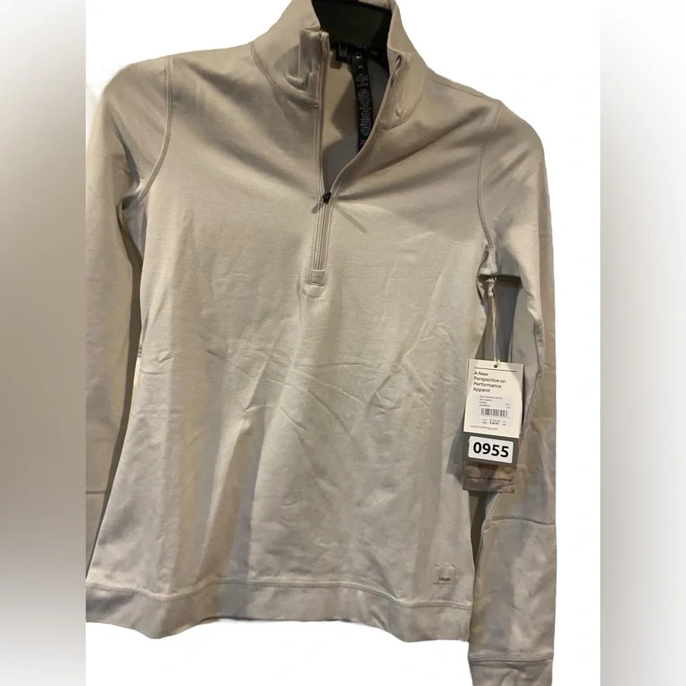 NWT Vuori halo essential half zip pullover Size XS